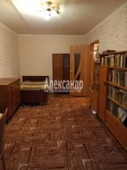 3-комнатная квартира (75м2) на продажу по адресу Кириши г., Строителей ул., 1— фото 15 из 25