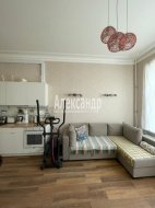 Комната в 5-комнатной квартире (125м2) на продажу по адресу Лиговский пр., 58— фото 7 из 38