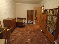 3-комнатная квартира (75м2) на продажу по адресу Кириши г., Строителей ул., 1— фото 16 из 25