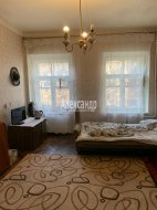 4-комнатная квартира (83м2) на продажу по адресу Саперный пер., 9— фото 10 из 13