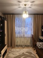 4-комнатная квартира (70м2) на продажу по адресу Руставели ул., 16— фото 3 из 14