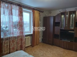 2-комнатная квартира (60м2) на продажу по адресу Волхов г., Воронежская ул., 9— фото 9 из 14