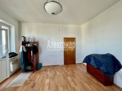 4-комнатная квартира (114м2) на продажу по адресу Нахимова ул., 3— фото 12 из 32