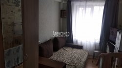 2-комнатная квартира (46м2) на продажу по адресу Подвойского ул., 42— фото 15 из 28