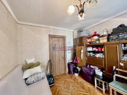 2-комнатная квартира (63м2) на продажу по адресу Бабушкина ул., 81— фото 7 из 24