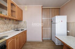3-комнатная квартира (73м2) на продажу по адресу Курковицы дер., 13— фото 19 из 50