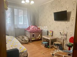 3-комнатная квартира (73м2) на продажу по адресу Пятилеток просп., 7— фото 8 из 27