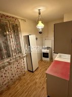 3-комнатная квартира (62м2) на продажу по адресу Ярослава Гашека ул., 13— фото 6 из 19