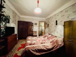 2-комнатная квартира (49м2) на продажу по адресу Замшина ул., 27— фото 3 из 10