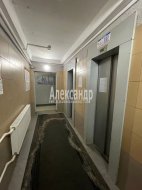 1-комнатная квартира (33м2) на продажу по адресу Светлановский просп., 38— фото 25 из 33
