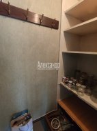 2-комнатная квартира (49м2) на продажу по адресу Орджоникидзе ул., 37— фото 7 из 15