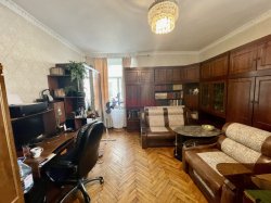 2-комнатная квартира (63м2) на продажу по адресу Бабушкина ул., 81— фото 4 из 24