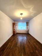 3-комнатная квартира (69м2) на продажу по адресу Козлова ул., 15— фото 5 из 22