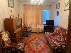 2-комнатная квартира (40м2) на продажу по адресу Щеглово пос., 52— фото 4 из 11