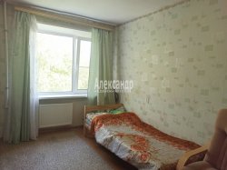 Комната в 8-комнатной квартире (378м2) на продажу по адресу Выборг г., Данилова ул., 1— фото 7 из 8