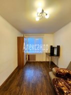 3-комнатная квартира (69м2) на продажу по адресу Козлова ул., 15— фото 9 из 22