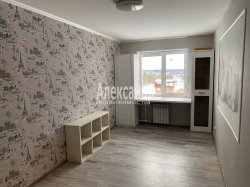 1-комнатная квартира (33м2) на продажу по адресу Глажево пос., 16— фото 2 из 8