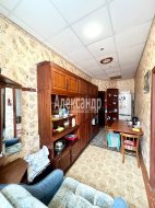 Комната в 3-комнатной квартире (152м2) на продажу по адресу Колпинская ул., 27-29— фото 14 из 41