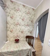1-комнатная квартира (31м2) на продажу по адресу Кириши г., Ленина просп., 4— фото 2 из 11