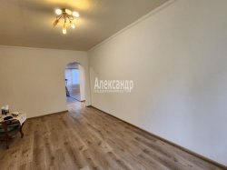 3-комнатная квартира (70м2) на продажу по адресу Приозерск г., Гоголя ул., 30— фото 5 из 21
