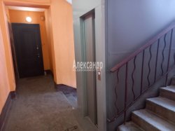 Комната в 3-комнатной квартире (78м2) на продажу по адресу Седова ул., 94— фото 8 из 14