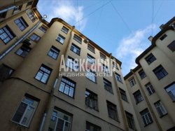 2-комнатная квартира (66м2) на продажу по адресу Петропавловская ул., 6— фото 11 из 13