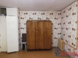3-комнатная квартира (60м2) на продажу по адресу Волхов г., Новгородская ул., 8— фото 2 из 17