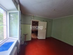 2-комнатная квартира (60м2) на продажу по адресу Паша село, Юбилейная ул., 5— фото 10 из 18