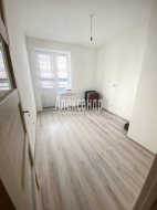 1-комнатная квартира (31м2) на продажу по адресу Русановская ул., 18— фото 4 из 24