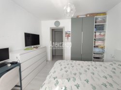 2-комнатная квартира (53м2) на продажу по адресу Мурино г., Петровский бул., 2— фото 8 из 22