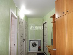 2-комнатная квартира (44м2) на продажу по адресу Тихвин г., 3-й мкр., 14— фото 7 из 8