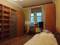 3-комнатная квартира (77м2) на продажу по адресу Московский просп., 79— фото 5 из 27