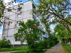 3-комнатная квартира (74м2) на продажу по адресу Гатчина г., Хохлова ул., 4— фото 3 из 21