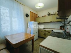 3-комнатная квартира (81м2) на продажу по адресу Ломаная ул., 3б— фото 21 из 27