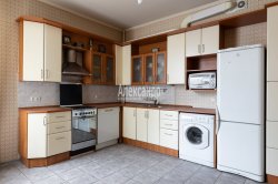 2-комнатная квартира (65м2) на продажу по адресу Серпуховская ул., 34— фото 2 из 40