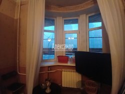 3-комнатная квартира (77м2) на продажу по адресу Московский просп., 79— фото 2 из 27
