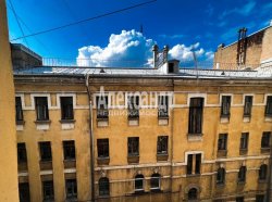 Комната в 11-комнатной квартире (31м2) на продажу по адресу Большая Пушкарская ул., 26— фото 16 из 17