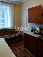 1-комнатная квартира (37м2) на продажу по адресу Кондратьевский просп., 62— фото 2 из 9
