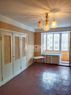 2-комнатная квартира (45м2) на продажу по адресу Новоизмайловский просп., 44— фото 3 из 13