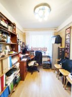 3-комнатная квартира (60м2) на продажу по адресу Луначарского пр., 94— фото 11 из 22