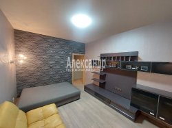 1-комнатная квартира (39м2) на продажу по адресу Трефолева ул., 9— фото 11 из 18