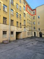3-комнатная квартира (74м2) на продажу по адресу Ораниенбаумская ул., 13— фото 2 из 18
