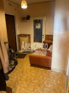 3-комнатная квартира (74м2) на продажу по адресу Стародеревенская ул., 23— фото 7 из 16