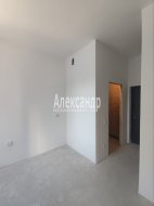 1-комнатная квартира (36м2) на продажу по адресу Кудрово г., Солнечная ул., 12— фото 4 из 33