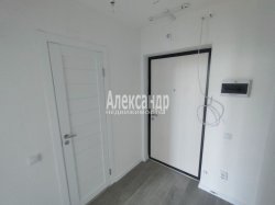 1-комнатная квартира (32м2) на продажу по адресу Мурино г., Шоссе в Лаврики ул., 64— фото 13 из 20