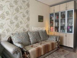2-комнатная квартира (45м2) на продажу по адресу Кировск г., Набережная ул., 3— фото 4 из 12