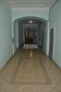 4-комнатная квартира (117м2) на продажу по адресу Реки Фонтанки наб., 121— фото 2 из 8
