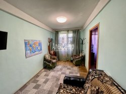 2-комнатная квартира (45м2) на продажу по адресу Авангардная ул., 7— фото 5 из 15