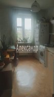 1-комнатная квартира (30м2) на продажу по адресу Лени Голикова ул., 2— фото 4 из 15