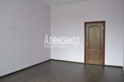 4-комнатная квартира (118м2) на продажу по адресу Дерптский пер., 15— фото 3 из 45